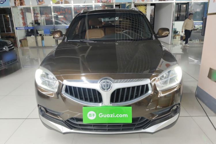 Used Brilliance V5 2016 1.5T Automatic Two-Wheel Drive Smart Version
