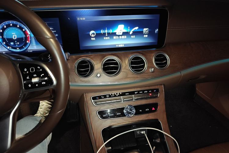 Used Mercedes-Benz E-Class 2018 Facelift E 300 L Luxury Edition