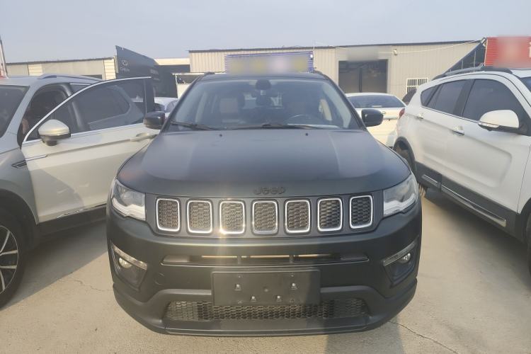 Used  Compass 2017 200T Automatic Family Edition
