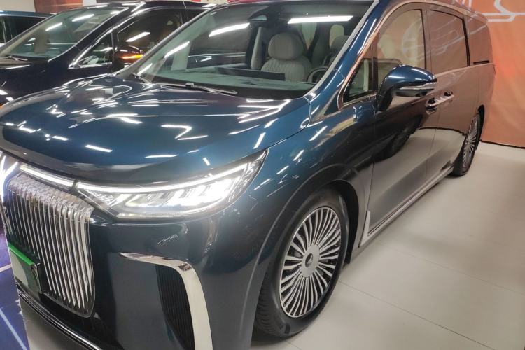 Used VOYAH Dream 2025 PHEV Four-Wheel-Drive Flagship Kunpeng Edition

