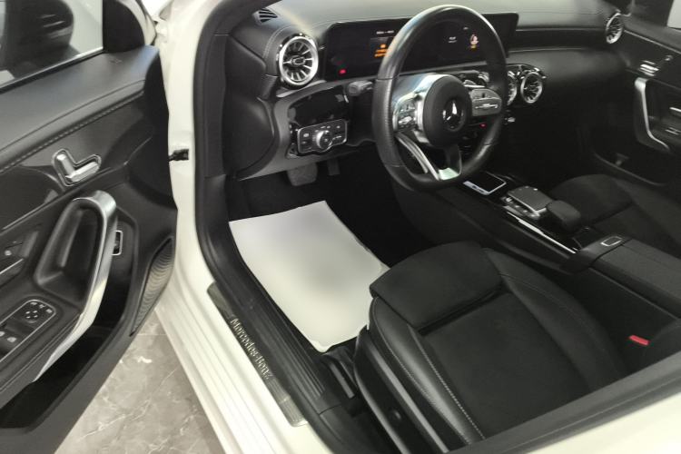 Used Mercedes-Benz A-Class 2022 A 200 L Sport Sedan Fashion Model
