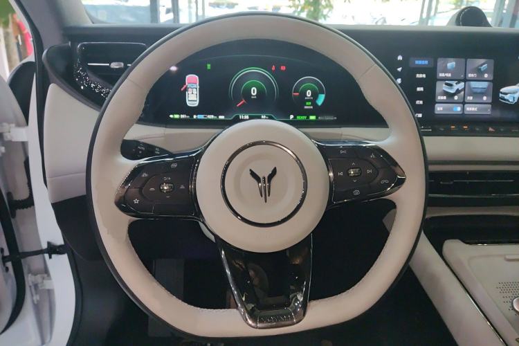 Used VOYAH FREE 2025 318 318 km Rear-Drive Touring Edition
