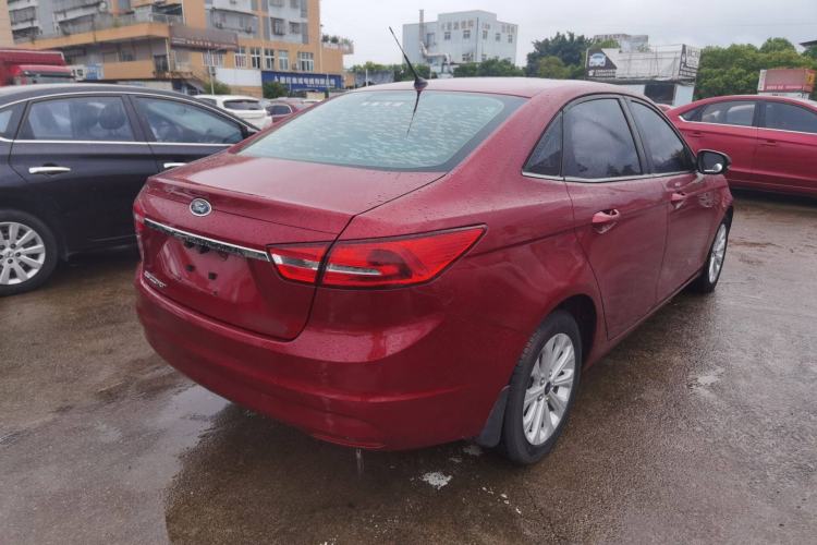 Used Ford Escort 2015 1.5L Manual Fashion Edition