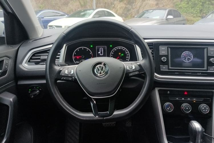 Used Volkswagen T-ROC 2019 230TSI DSG Two-Wheel-Drive Advanced Version China VI Standard
