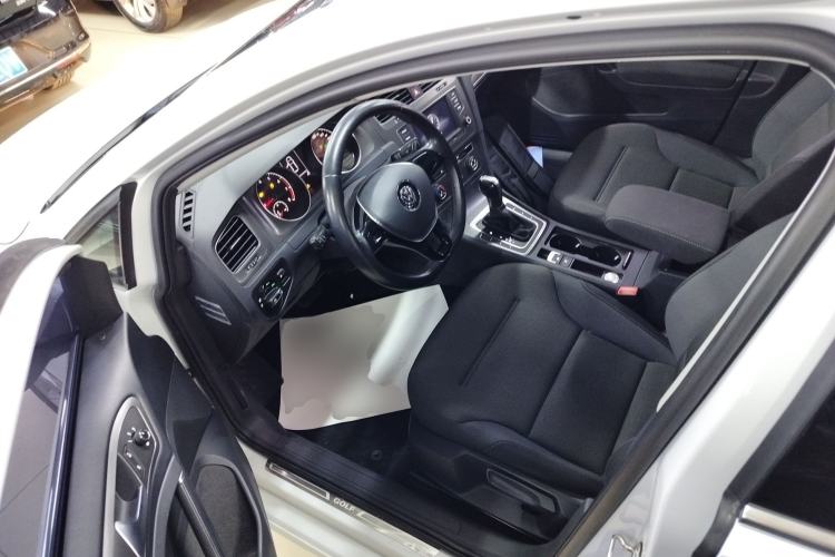 Used Volkswagen Golf 2016 230TSI Automatic Comfort Version