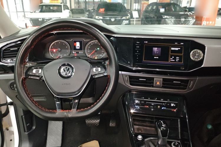 Used Volkswagen Tayron 2020 330TSI Two-Wheel Drive Luxury Smart Connectivity Version
