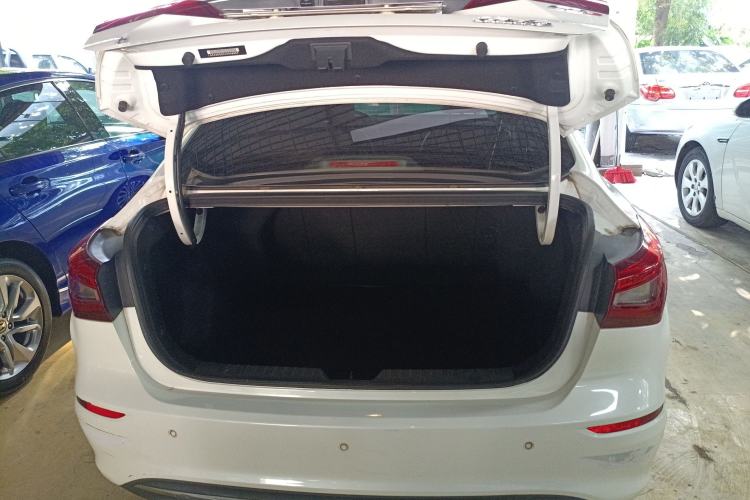 Used Changan Eado 2018 High-Energy Edition 1.6L GDI Automatic Zhenfeng Model China V Standard
