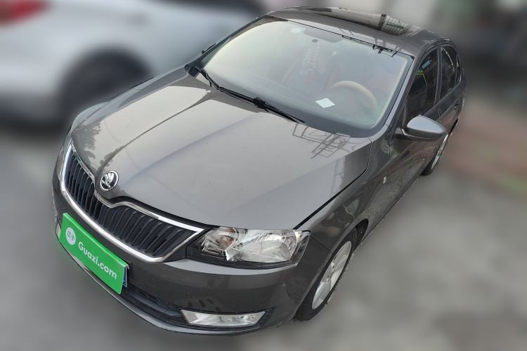 Used Skoda Rapid 2013 1.6L Automatic Smart Selection Model
