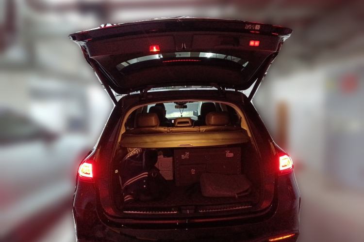 Used Mercedes-Benz GLE 2023 GLE 350 4MATIC Stylish Model
