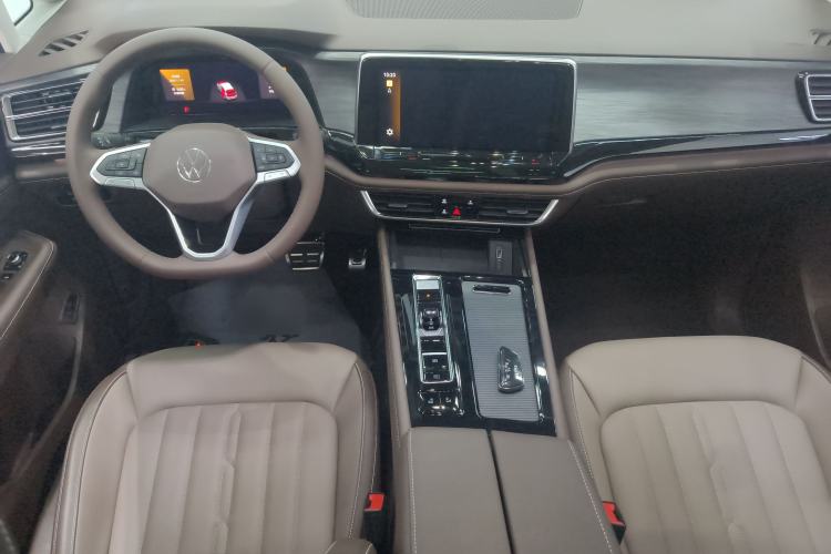 Used Volkswagen Viloran 2024 380TSI Luxury Edition