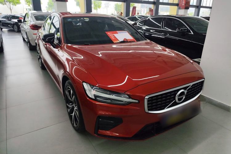 Used Volvo S60 2020 T4 Zhiyuan Sport Edition
