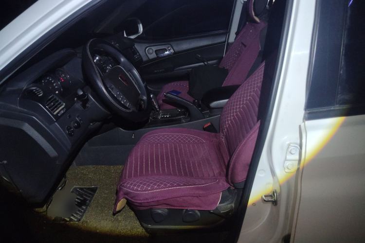 Used Roewe W5 2014 1.8T 2WD Automatic Tharu Special Edition
