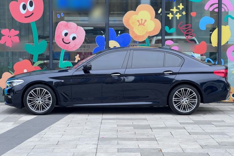 Used BMW 5 Series 2018 Restyled 530Li Leading Edition M Sport Package
