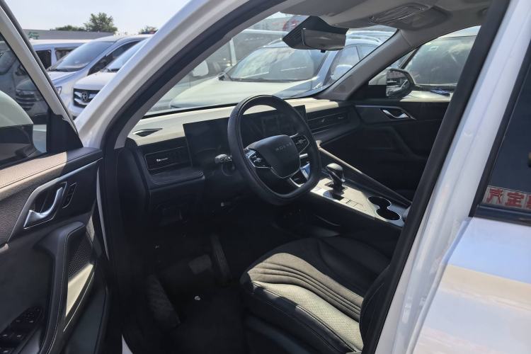 Used Roewe D5X DMH 2024 135 Tech Edition
