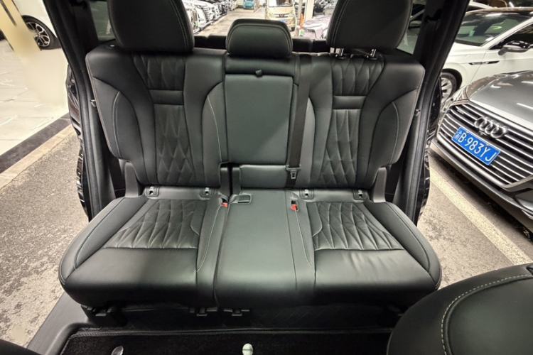 Used GAC Trumpchi GS8 2022 Flagship Series 2.0 TGDI Four-Wheel Drive Luxury Smart Connectivity Version (7 Seats)
