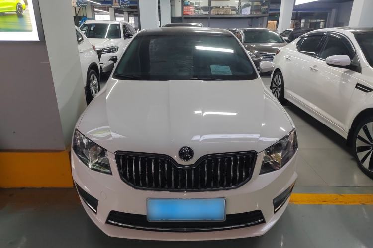 Used Skoda Octavia 2017 1.6L Automatic Smart Drive Edition
