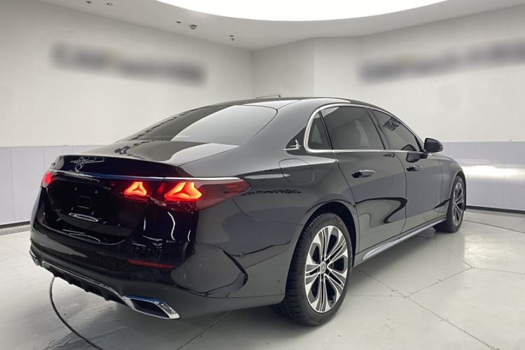 Used Mercedes-Benz E-Class 2024 Facelift E 300 L Fashion Sport Edition
