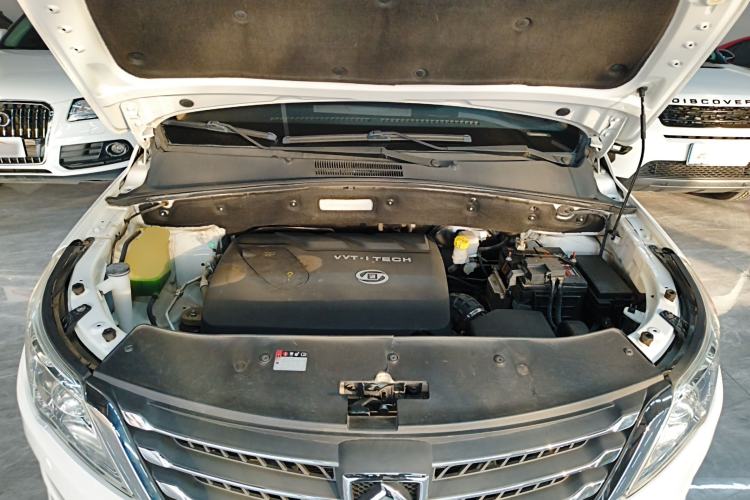 Used Baojun 560 2015 1.8L Manual Luxury Model