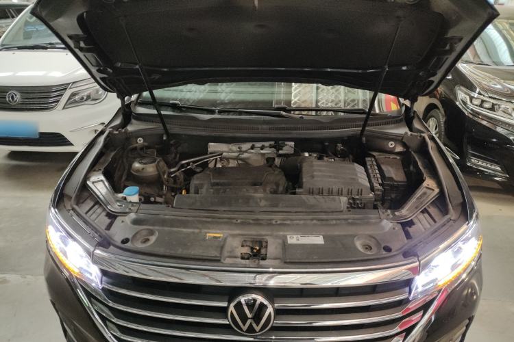 Used Volkswagen Viloran 2024 380TSI Luxury Edition
