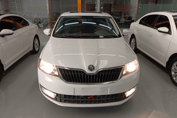 Used Skoda Rapid Spaceback 2014 1.6L Automatic Enjoyment Edition