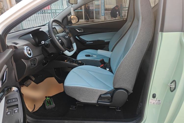 Used Chery Little Ant 2022 Restyled Version Sweet Pink Edition Half-Sugar Version 28.8 kWh 30 kW 301 km
