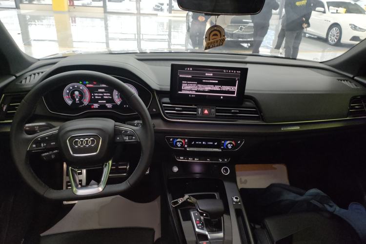 Used Audi Q5L 2025 quattro 45th Anniversary Edition 40 TFSI Luxury Dynamic Model
