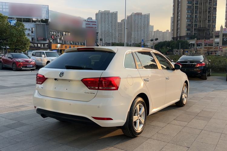 Used Volkswagen Gran Lavida 2015 1.6L Automatic Fashion Edition
