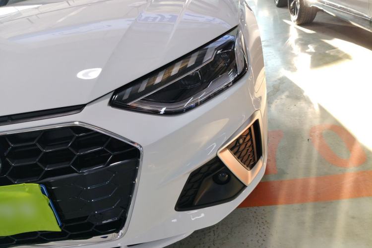 Used Audi A4L 2022 40 TFSI Fashion Dynamic Model
