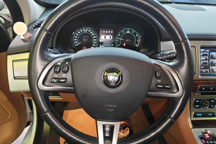 Used Jaguar XF 2015 XF 2.0T Luxury Edition