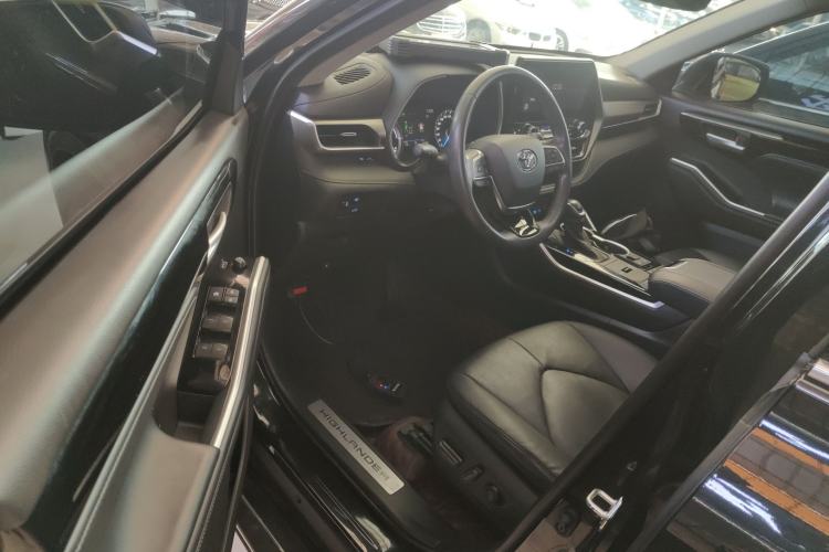 Used Toyota Highlander 2022 Dual-Engine 2.5L Two-Wheel Drive Prestige Edition 7-Seater