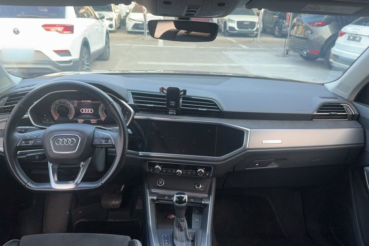 Used Audi Q3 2022 35 TFSI Fashion Dynamic Model