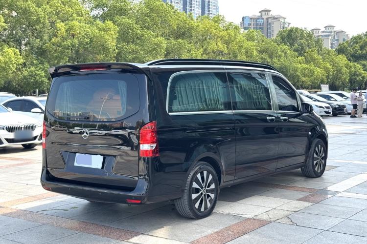 Used Mercedes-Benz Vito 2023 2.0T Elite Version 7 Seats
