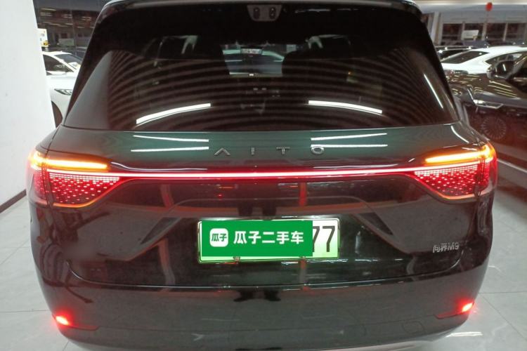 Used Hima AITO M9 2025 Extended-Range Ultra Version 52 kWh 6-Seater
