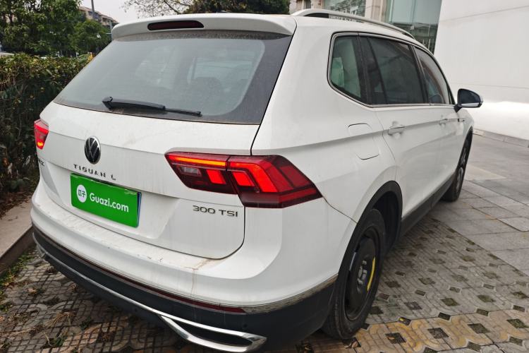 Used Volkswagen Tiguan L 2024 300TSI Automatic Two-Wheel Drive Smart Edition
