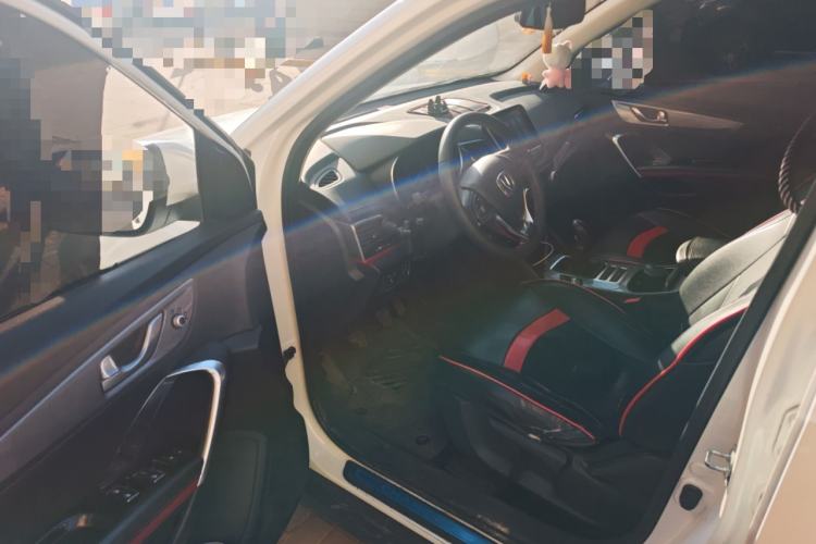 Used Changan CS55 2018 1.5T Manual Colorful Model China V Standard
