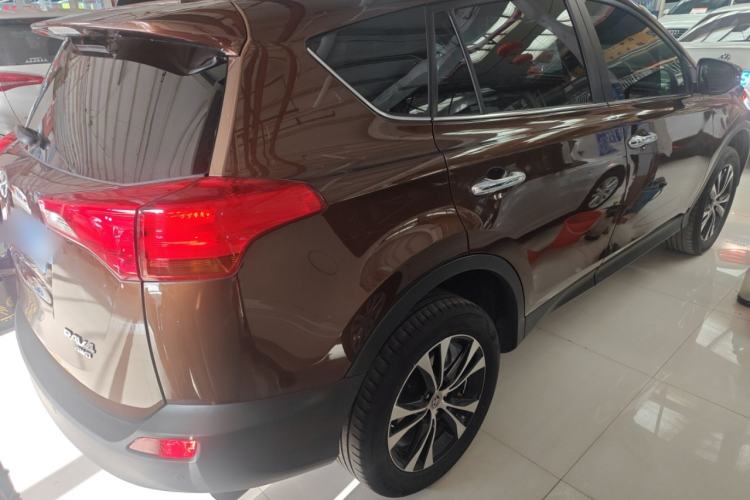 Used Toyota RAV4 2015 2.5L Automatic 4x4 Elite Edition
