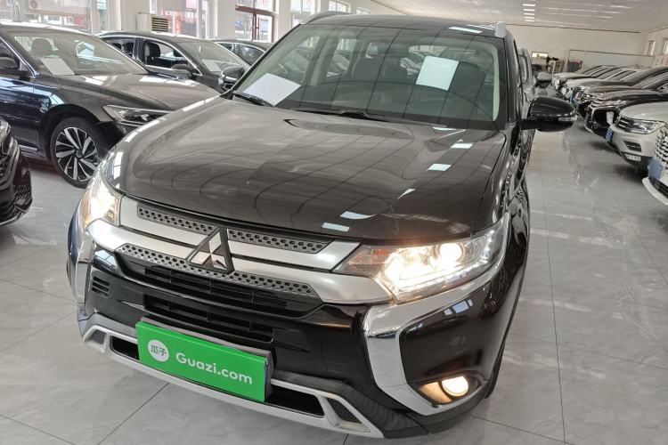 Used Mitsubishi Outlander 2020 2.0L Two-Wheel Drive Enjoyment Version 5 Seats