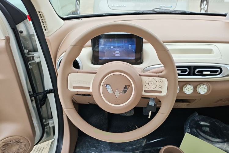 Used Wuling Hongguang MINIEV 2025 Four-Door Version Advanced Edition
