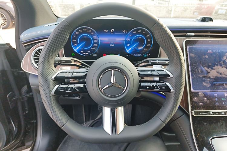 Used Mercedes-Benz EQE 2025 500 4MATIC Pioneer Edition