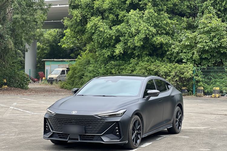 Used Changan UNI-V 2023 1.5T Prestige Model
