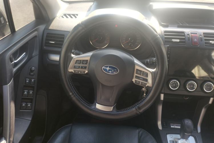 Used Subaru Forester 2014 2.0i Automatic Luxury Edition
