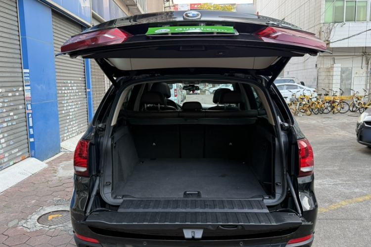 Used BMW X5 2015 xDrive28i
