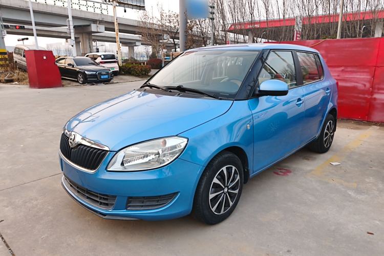 Used Skoda Fabia 2014 1.4L Manual Crystal Edition