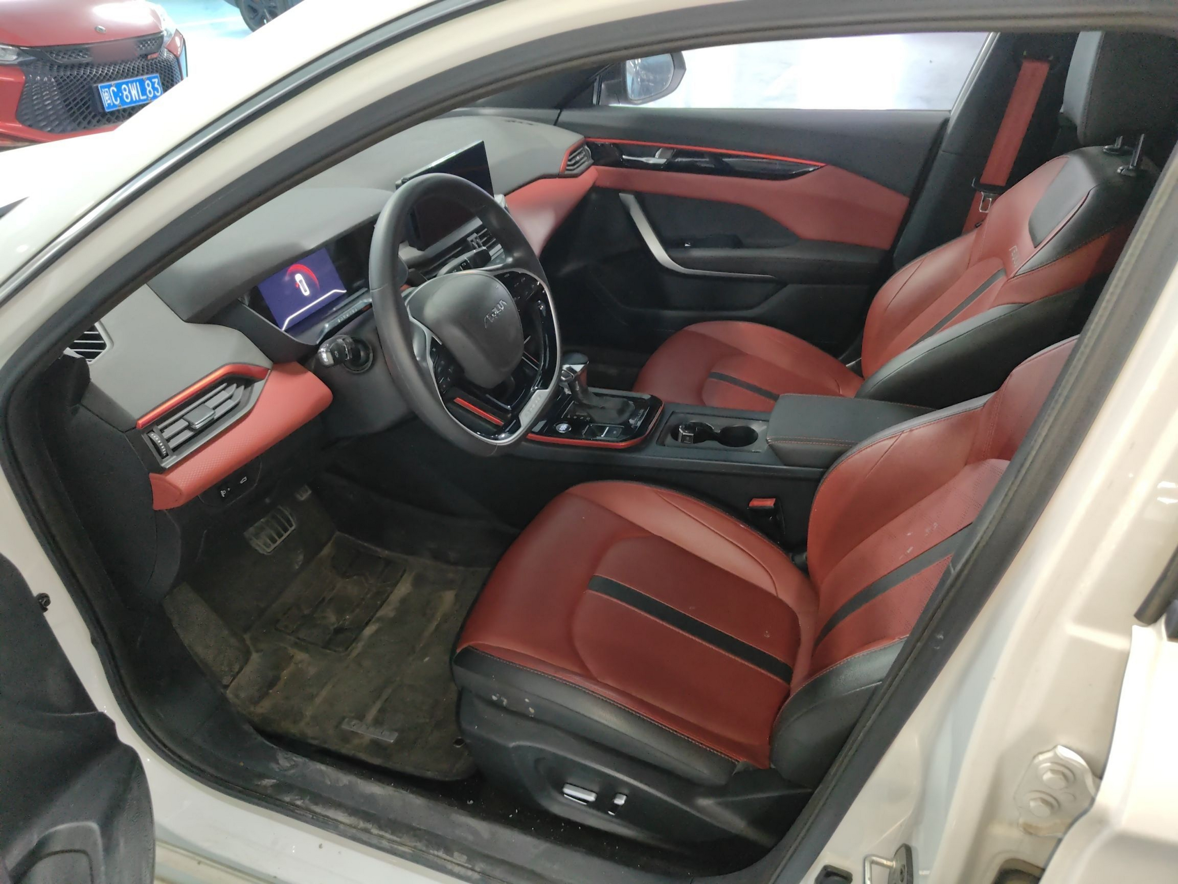 Переднее сиденье в автомобиле