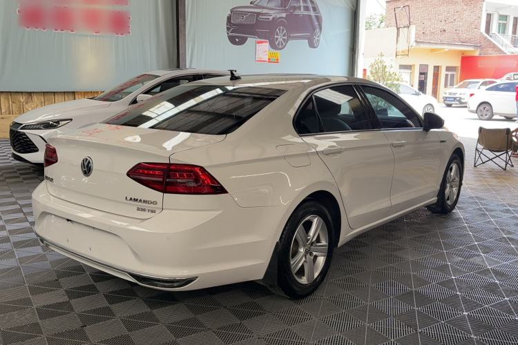 Used Volkswagen Lamando 2021 230TSI DSG Fashion Edition
