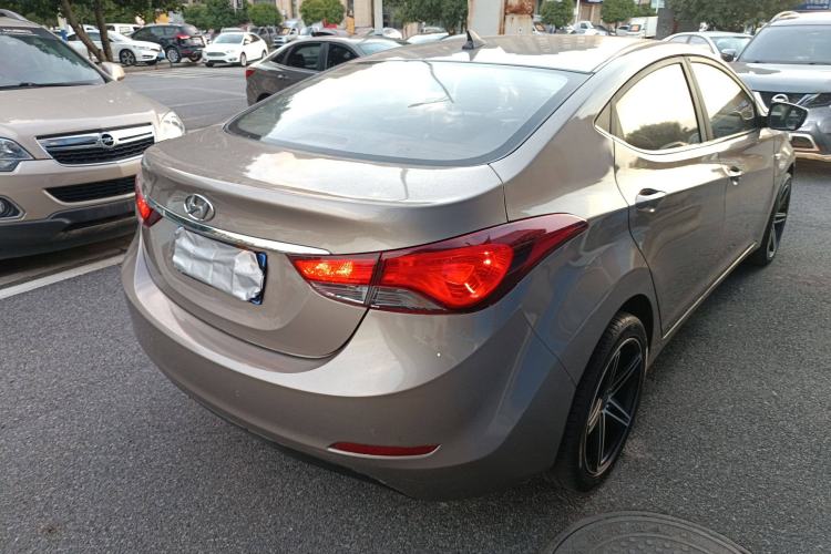 Used Hyundai Elantra 2016 1.6L Automatic Smart Version