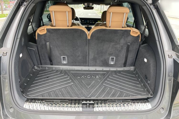 Used Li Auto ONE 2020 Extended-Range 6-Seater Version
