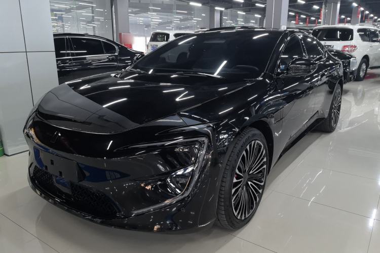 Used  12 2025 Ultra Extended-Range Edition
