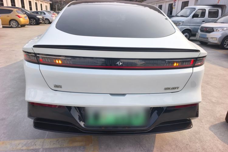 Used  eπ007 2024 Pure Electric 530 Air Edition
