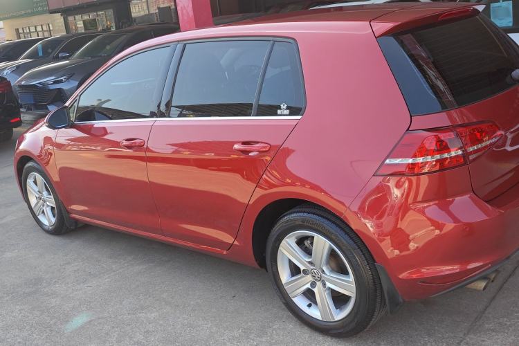 Used Volkswagen Golf 2015 1.4TSI Automatic Luxury Model
